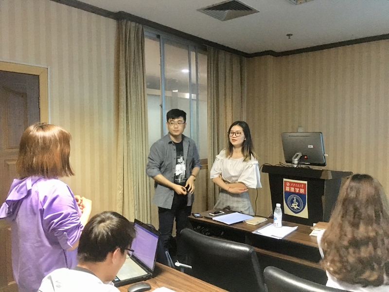 1558432310.jpg 就业经验交流会1_副本.jpg